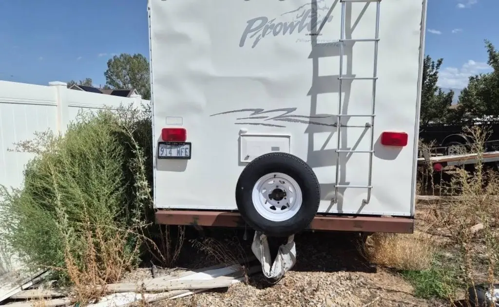 1999 Fleetwood Prowler Travel Trailer