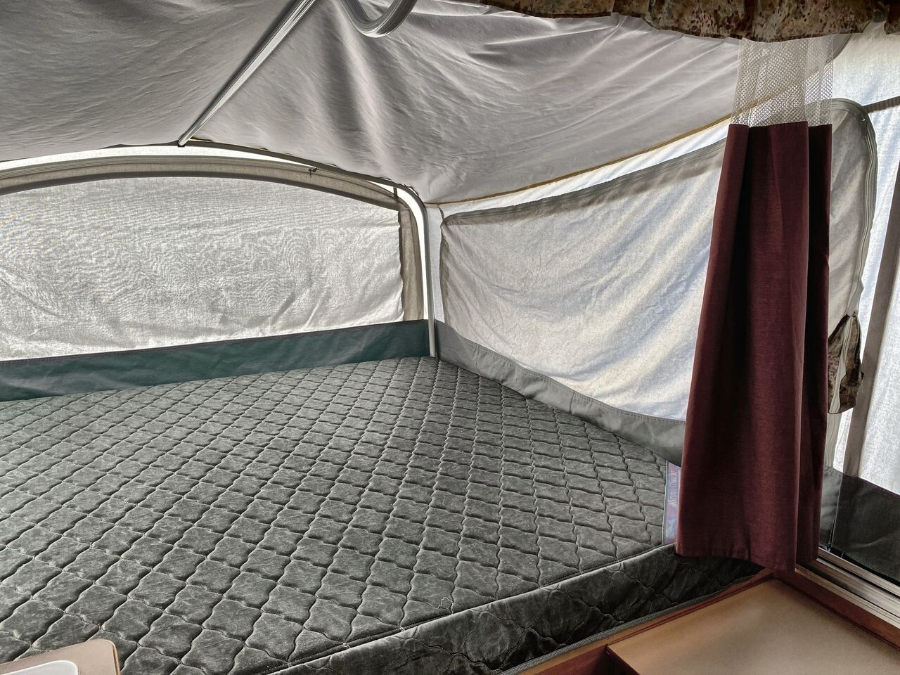 2002 Dutchmen COLEMAN POPUP