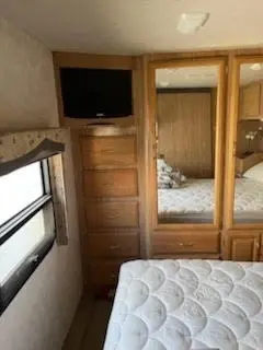 2002 Fleetwood Bounder Motorized Class A