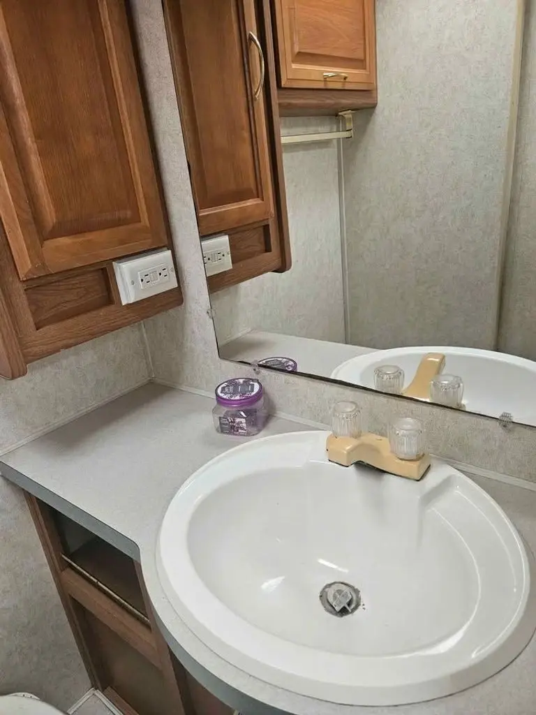 2002 Fleetwood Fiesta Class A Motorhome