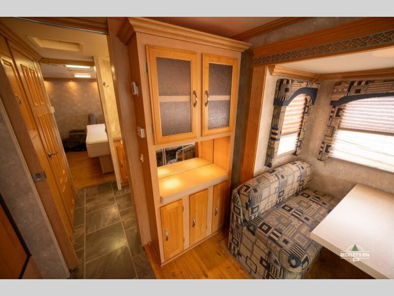 2004 Coachmen Santara Motorized Class A