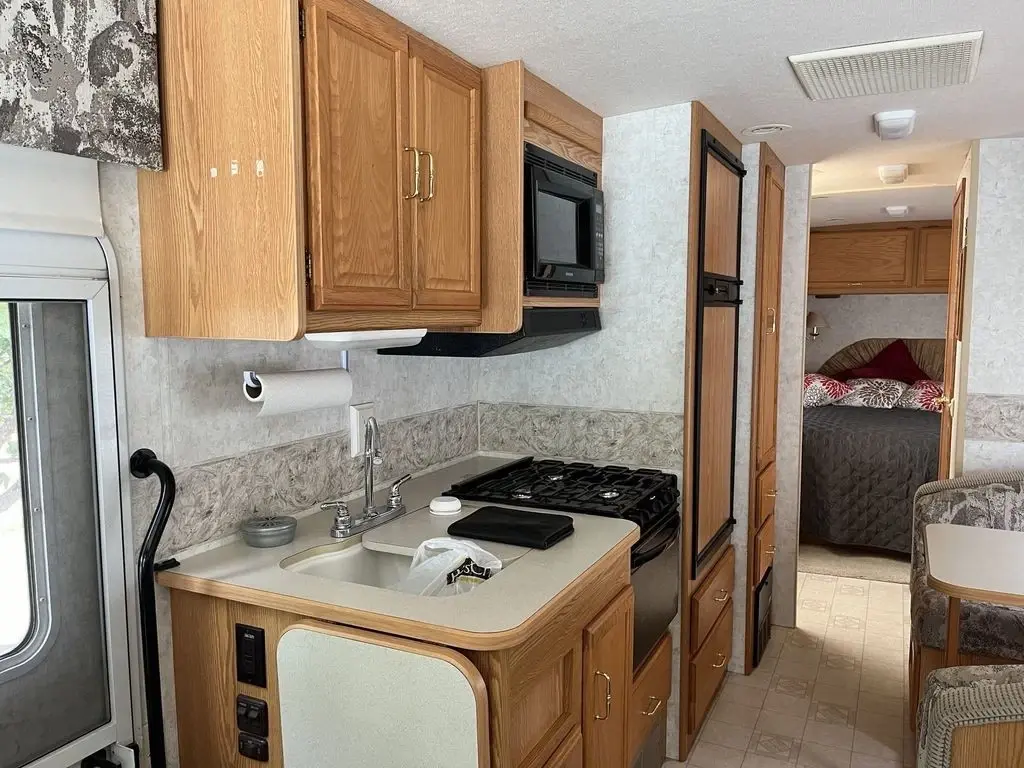 2004 Winnebago Sightseer Class A Motorhome