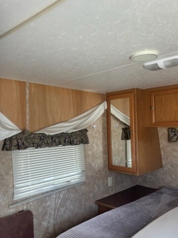 2005 Skyline Nomad Travel Trailer