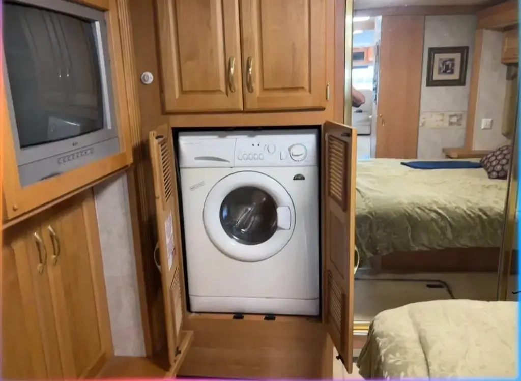 2006 Holiday Rambler Ambassador Class A Motorhome