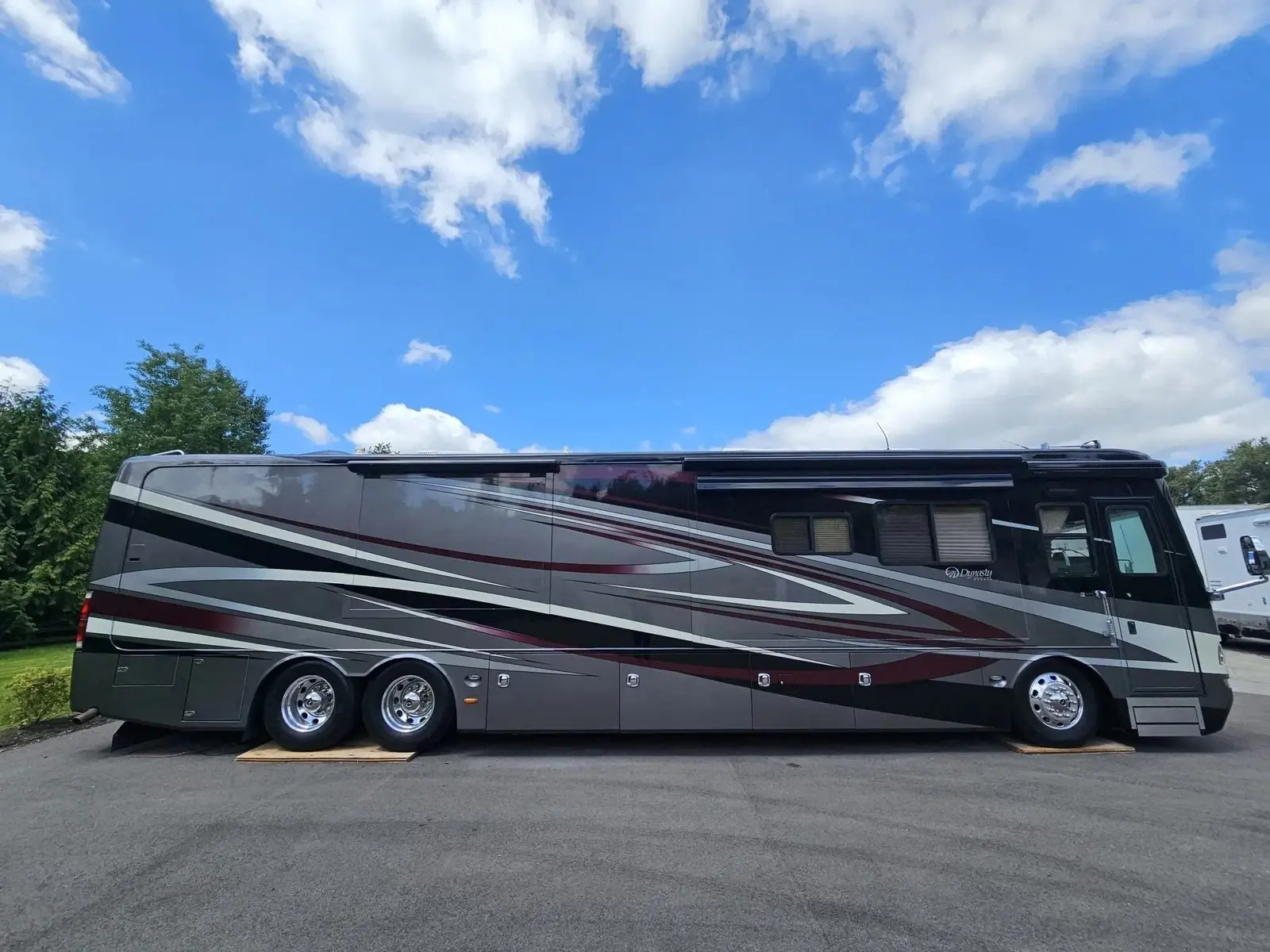 2008 Monaco Dynasty Renaissance IV