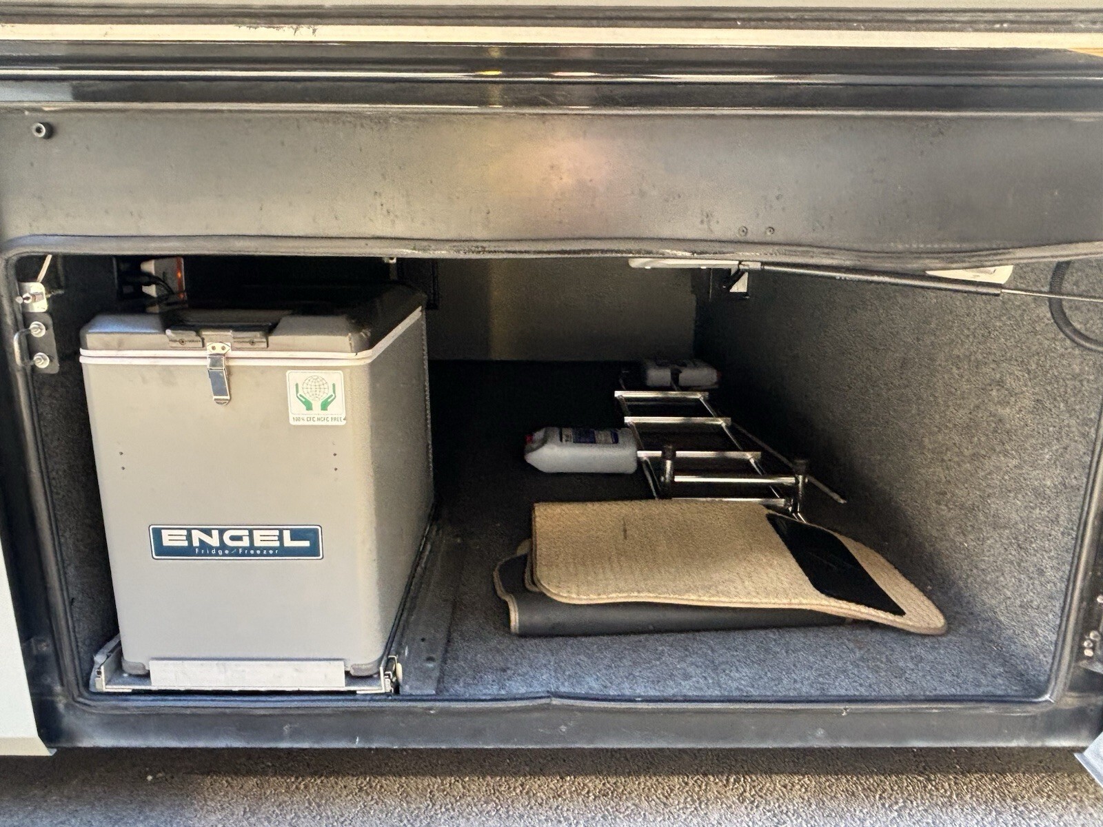 2008 Monaco Dynasty Squire IV