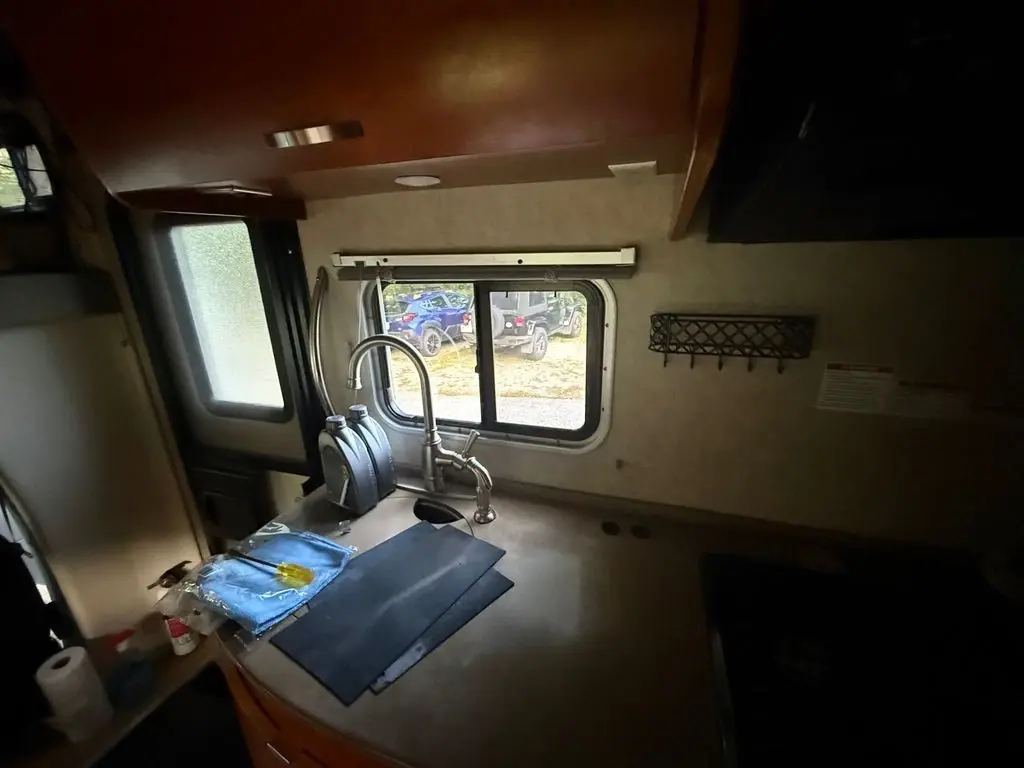 2009 Fleetwood Pulse Class C Motorhome