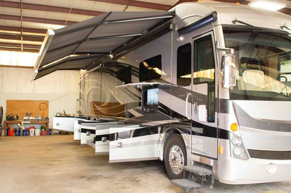 2013 American Coach American Tradition Class A Motorhome