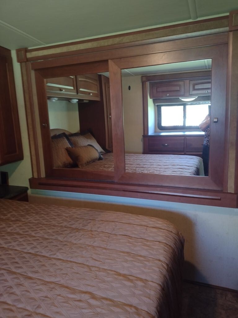 2013 Winnebago Vista Class A Motorhome