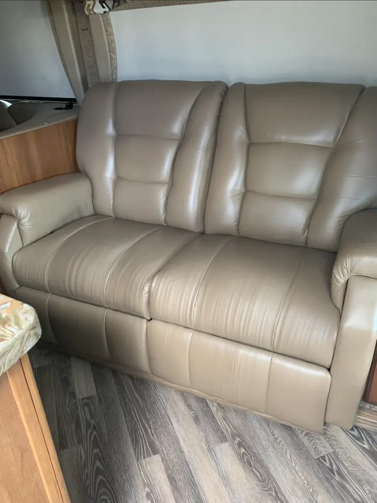 2015 Coachmen Concord Class C Motorhome