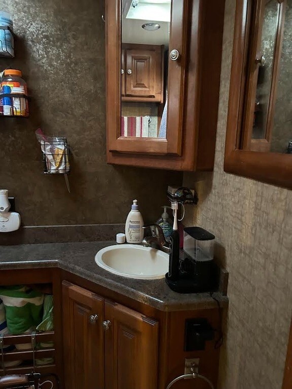 2015 Tiffin Motorhomes Allegro Motorized Class A
