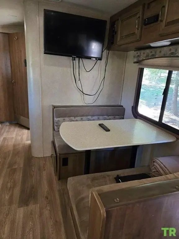 2016 Cruiser RV Fun Finder Xtreme Lite M-241LRK Travel Trailer Fifth Wheel