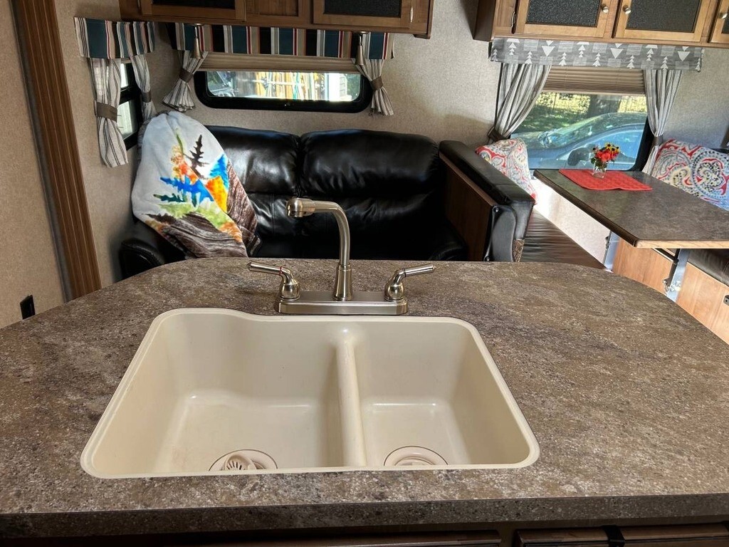 2016 Forest River Rockwood Roo Travel Trailer