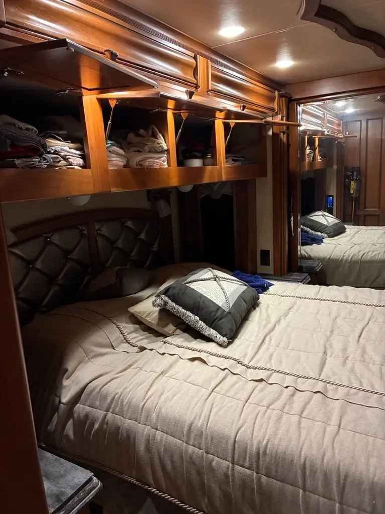 2016 Tiffin Motorhomes Allegro Bus Class A Motorhome