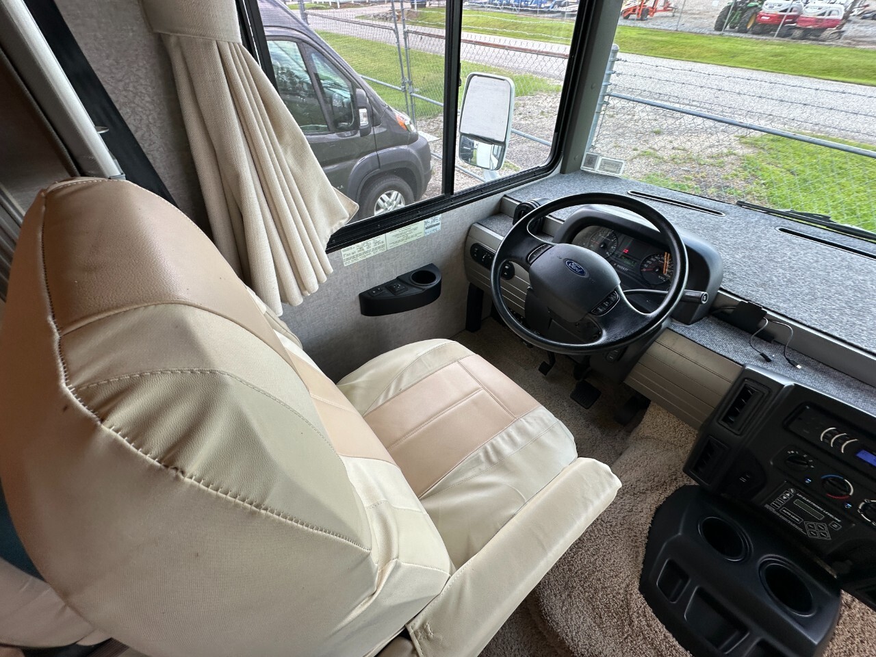 2016 Winnebago BRAVE