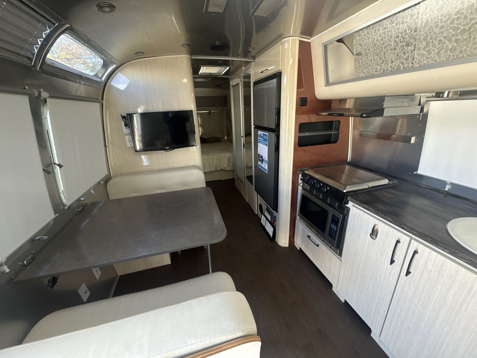 2017 Airstream International Serenity