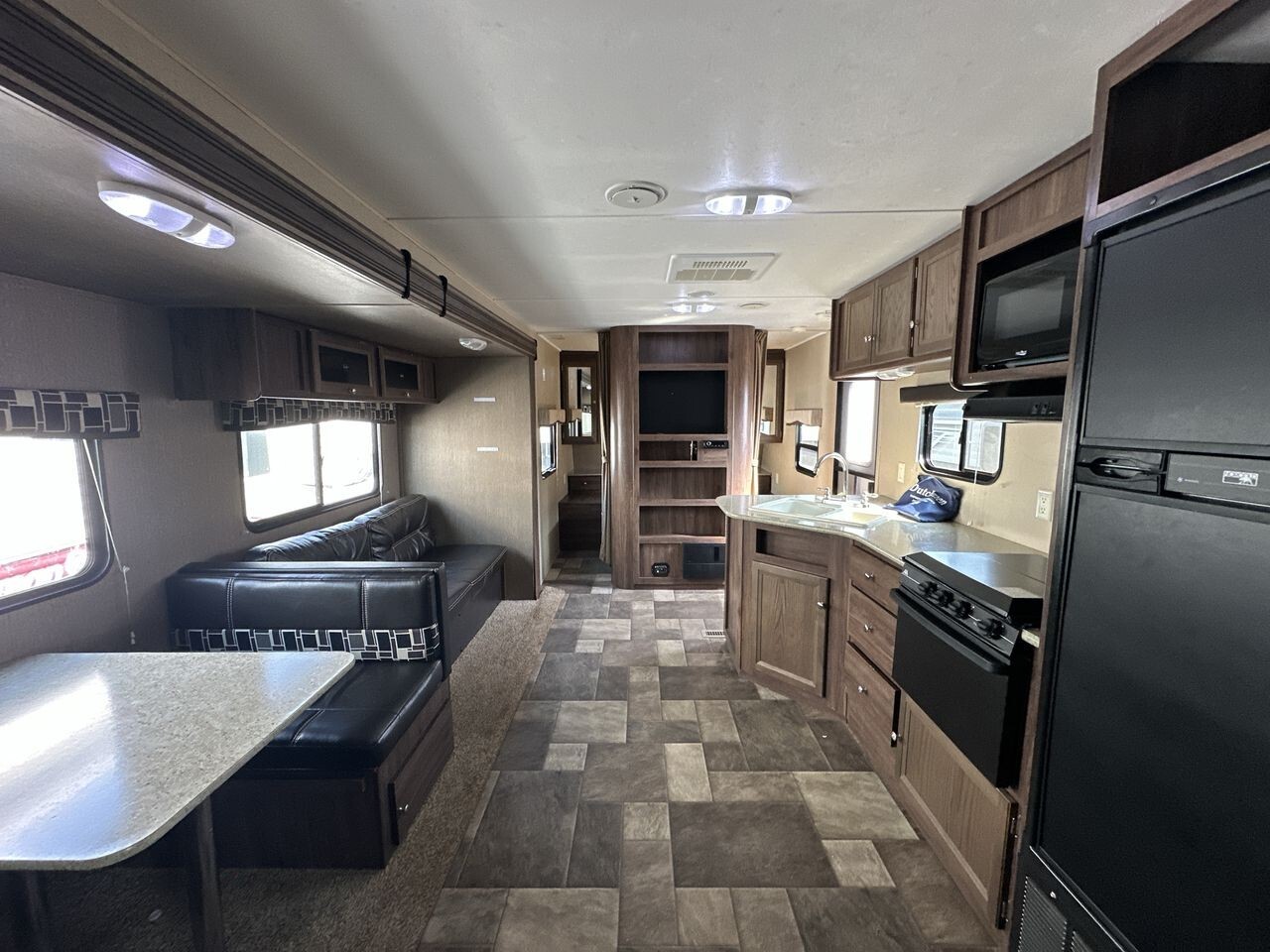 2017 Dutchmen COLEMAN LANTERN SERIES