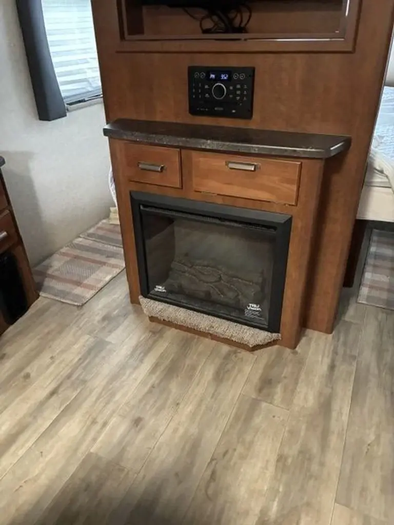 2017 Lance Travel Trailer Travel Trailer