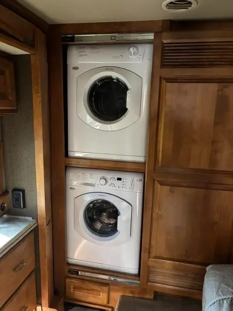 2017 Tiffin Motorhomes Phaeton Motorized Class A