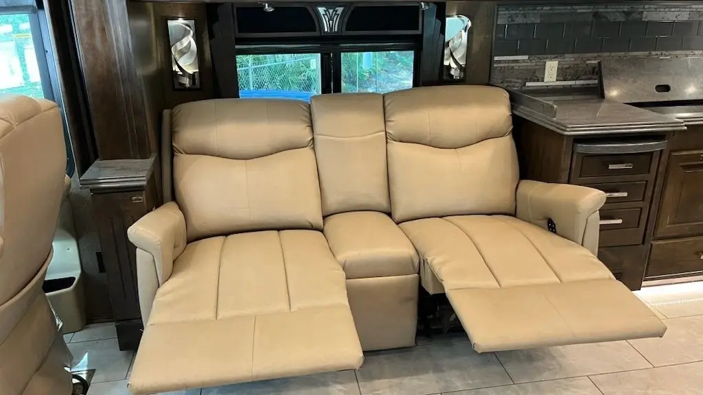 2017 Tiffin Motorhomes Phaeton Class A Motorhome