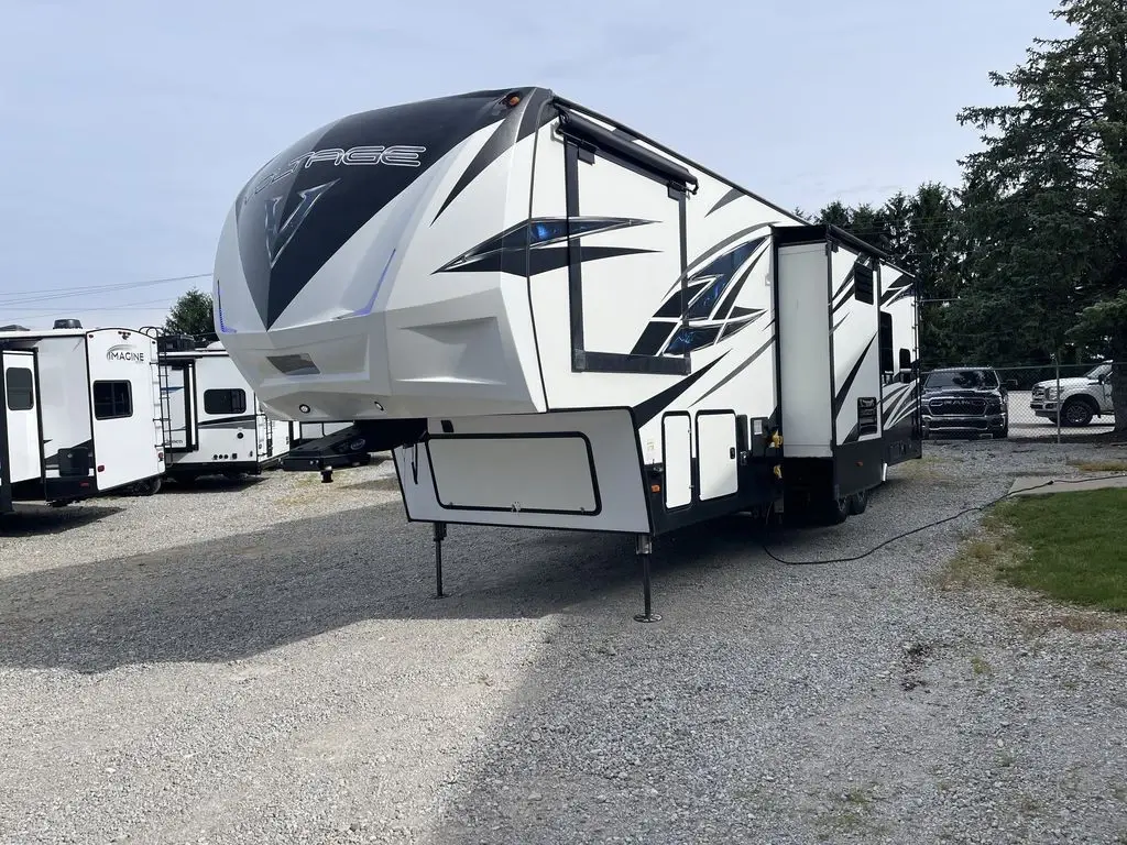 2018 Dutchmen Voltage V-Series
