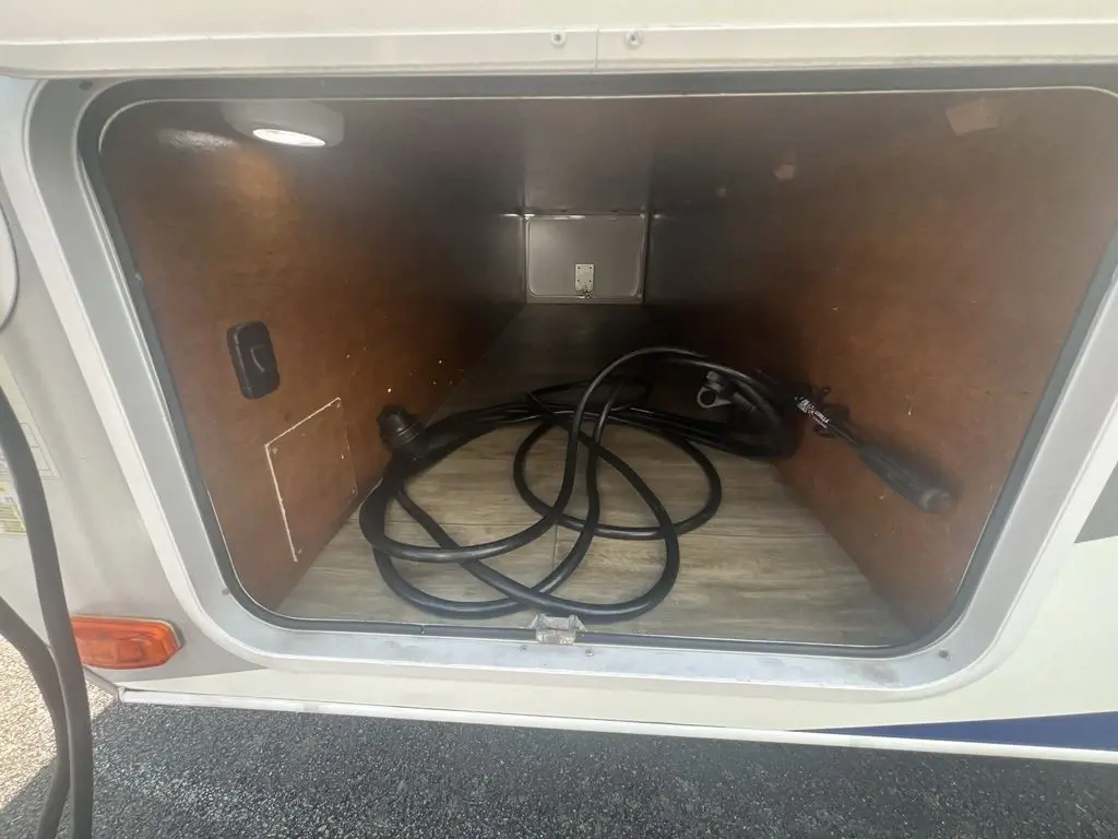 2018 Lance Lance Travel Trailer