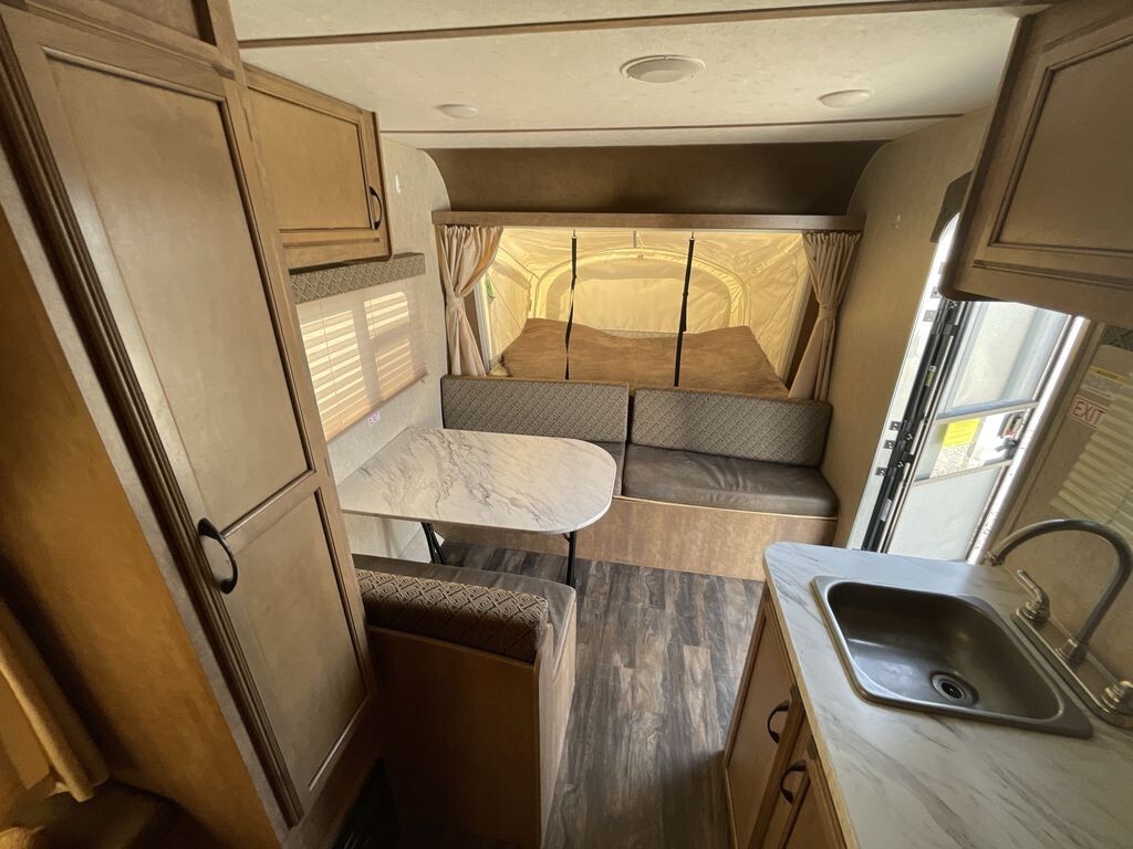 2018 Starcraft LAUNCH