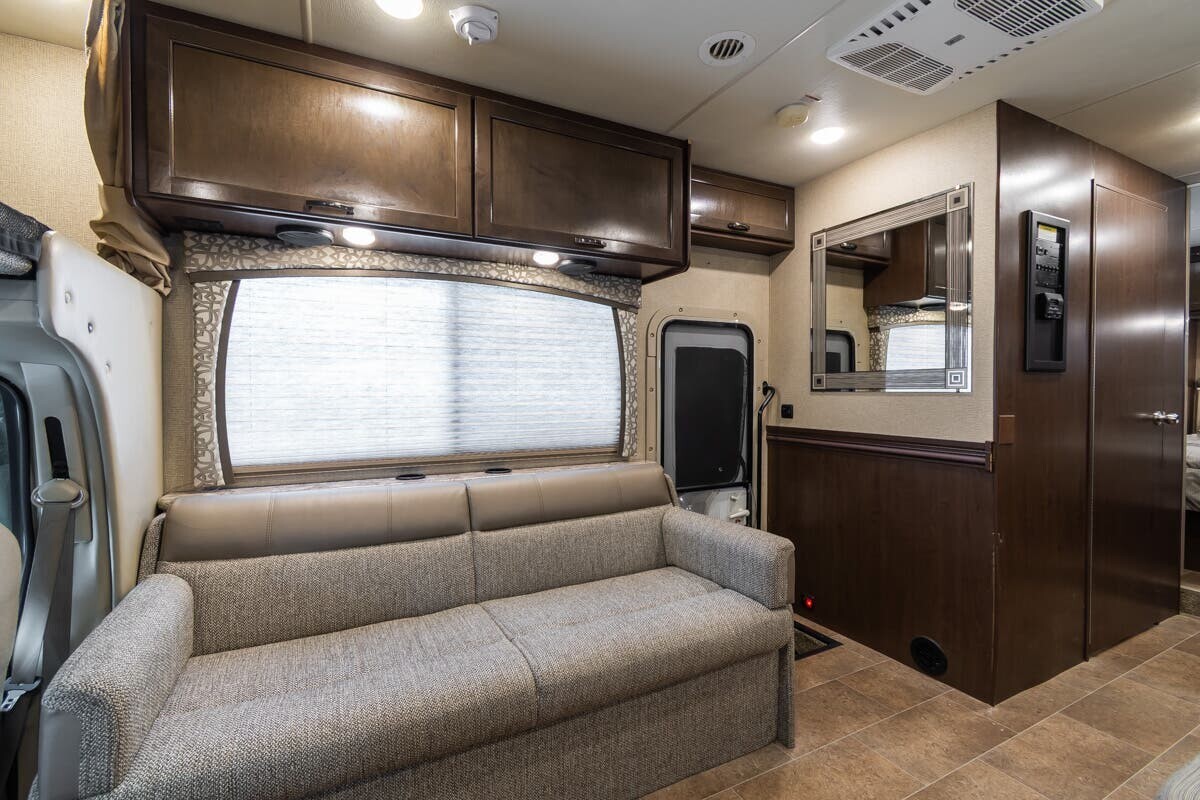 2018 Thor Motor Coach Chateau