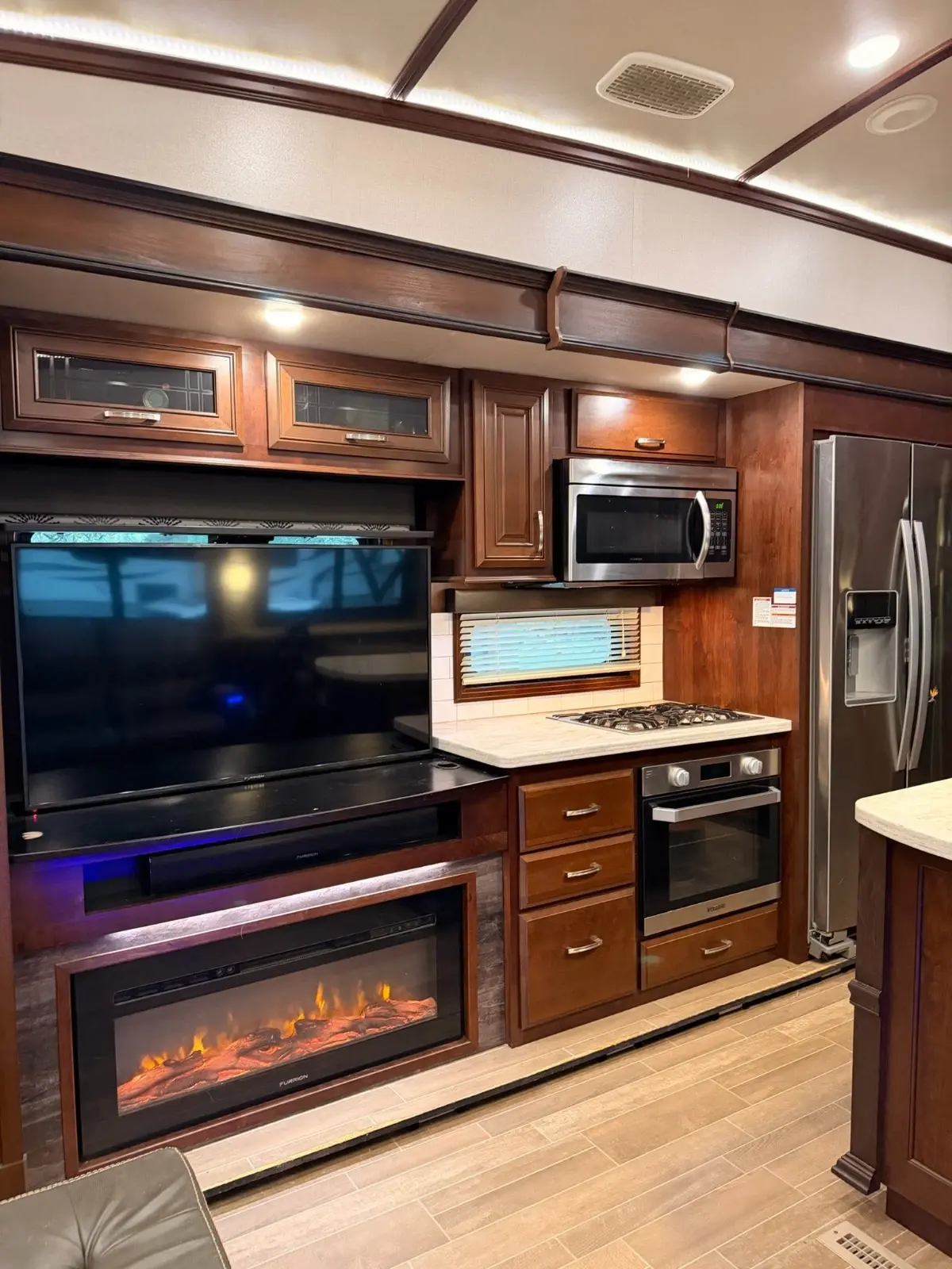 2019 Jayco Pinnacle