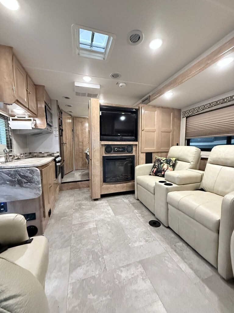 2020 Coachmen Leprechaun Class C Motorhome