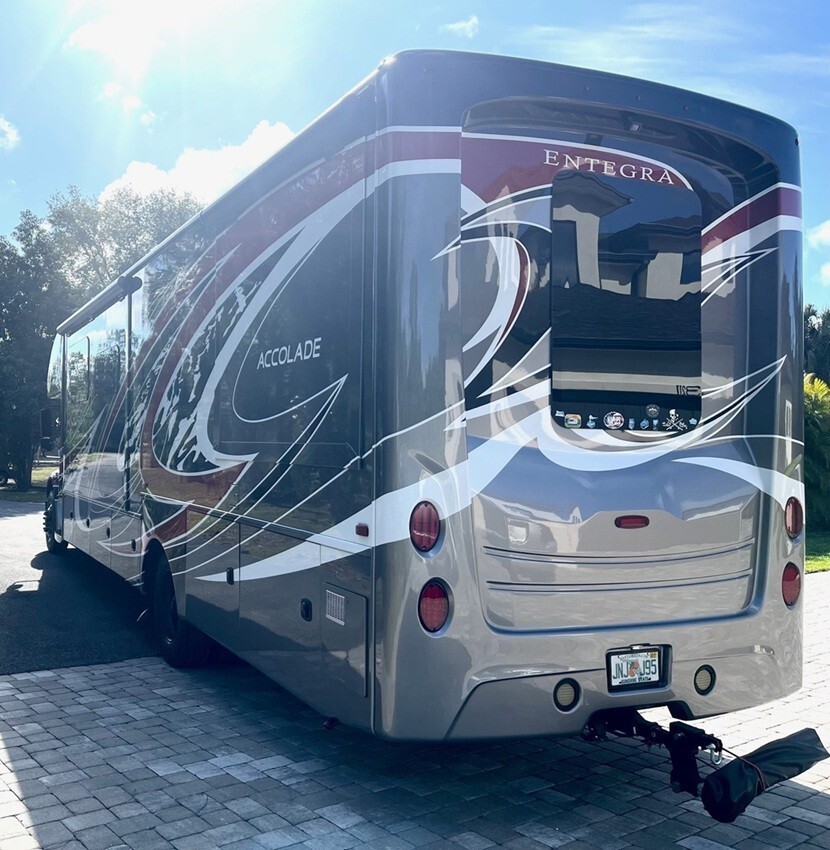 2020 Entegra ACCOLADE 37L SUPER C