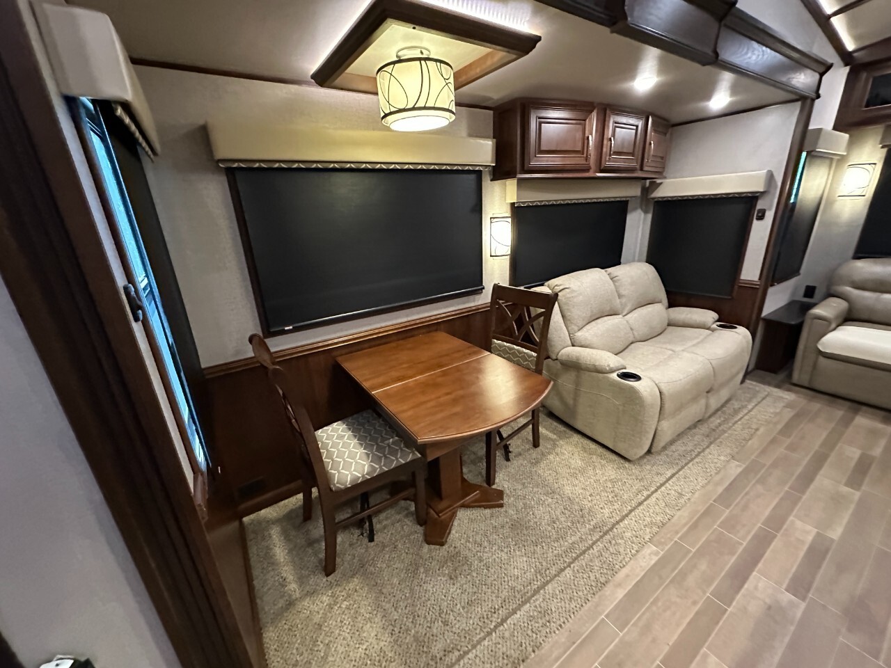 2020 Jayco Pinnacle