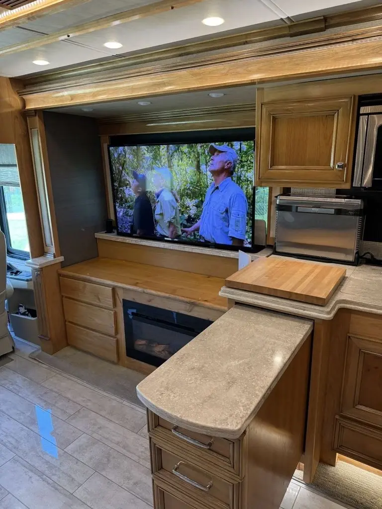 2020 Tiffin Motorhomes Phaeton Class A Motorhome