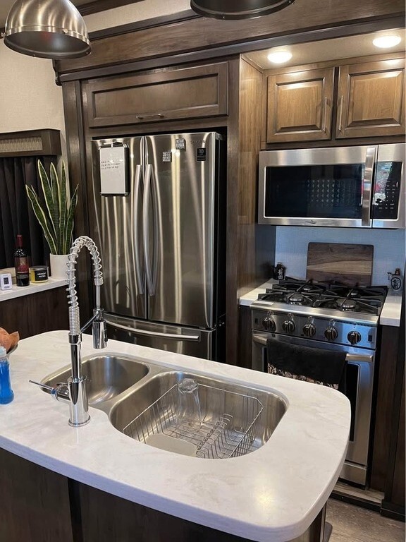 2021 Dutchmen Yukon Fifth Wheel