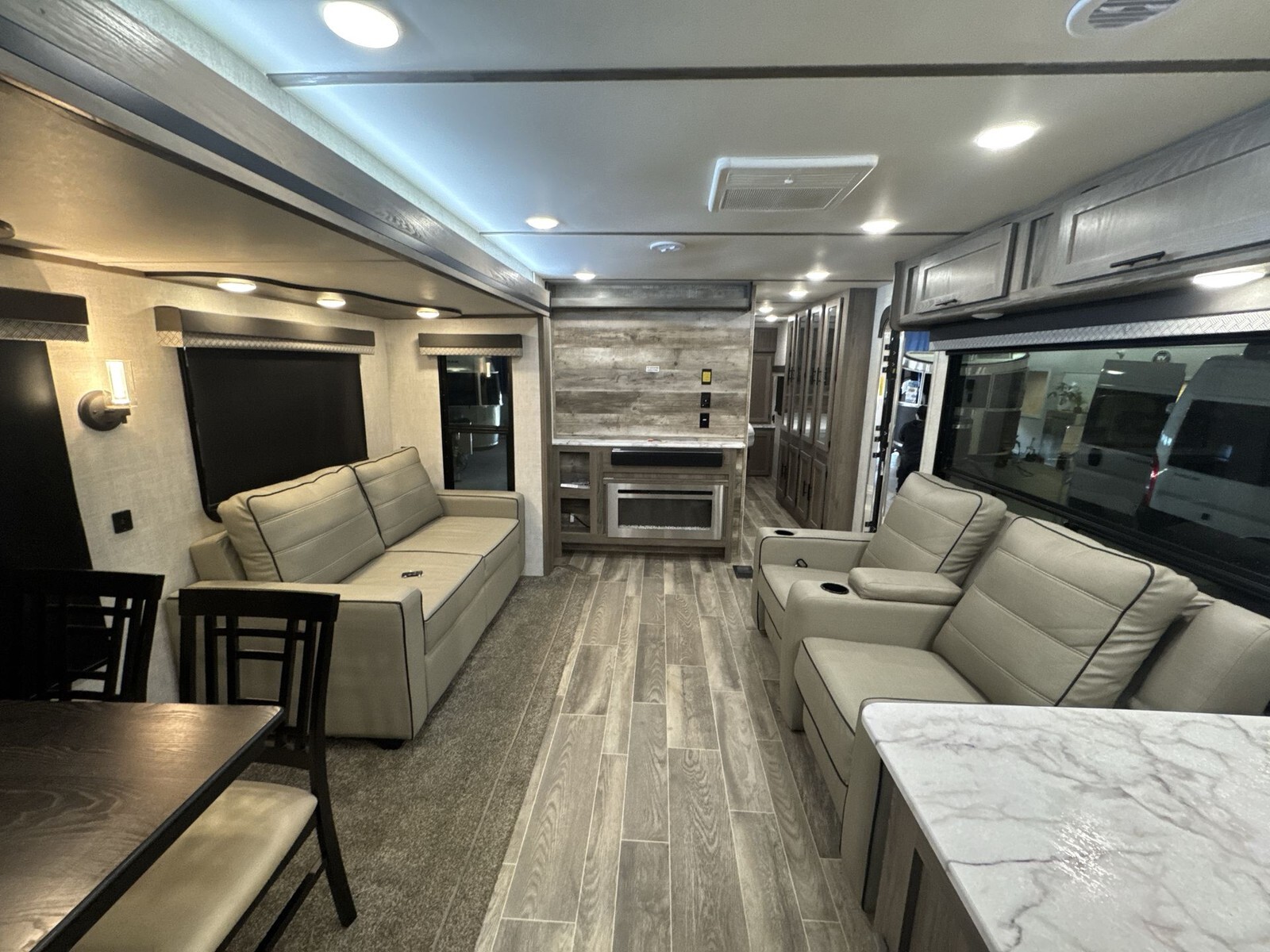 2021 Gulf Stream Conquest