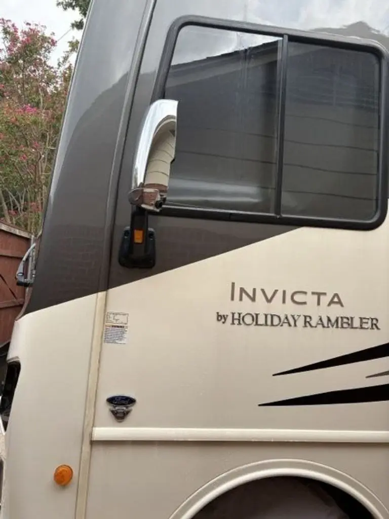 2021 Holiday Rambler Invicta Class A Motorhome