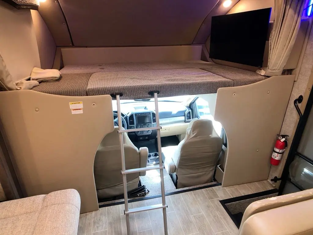 2021 Thor Motor Coach Omni