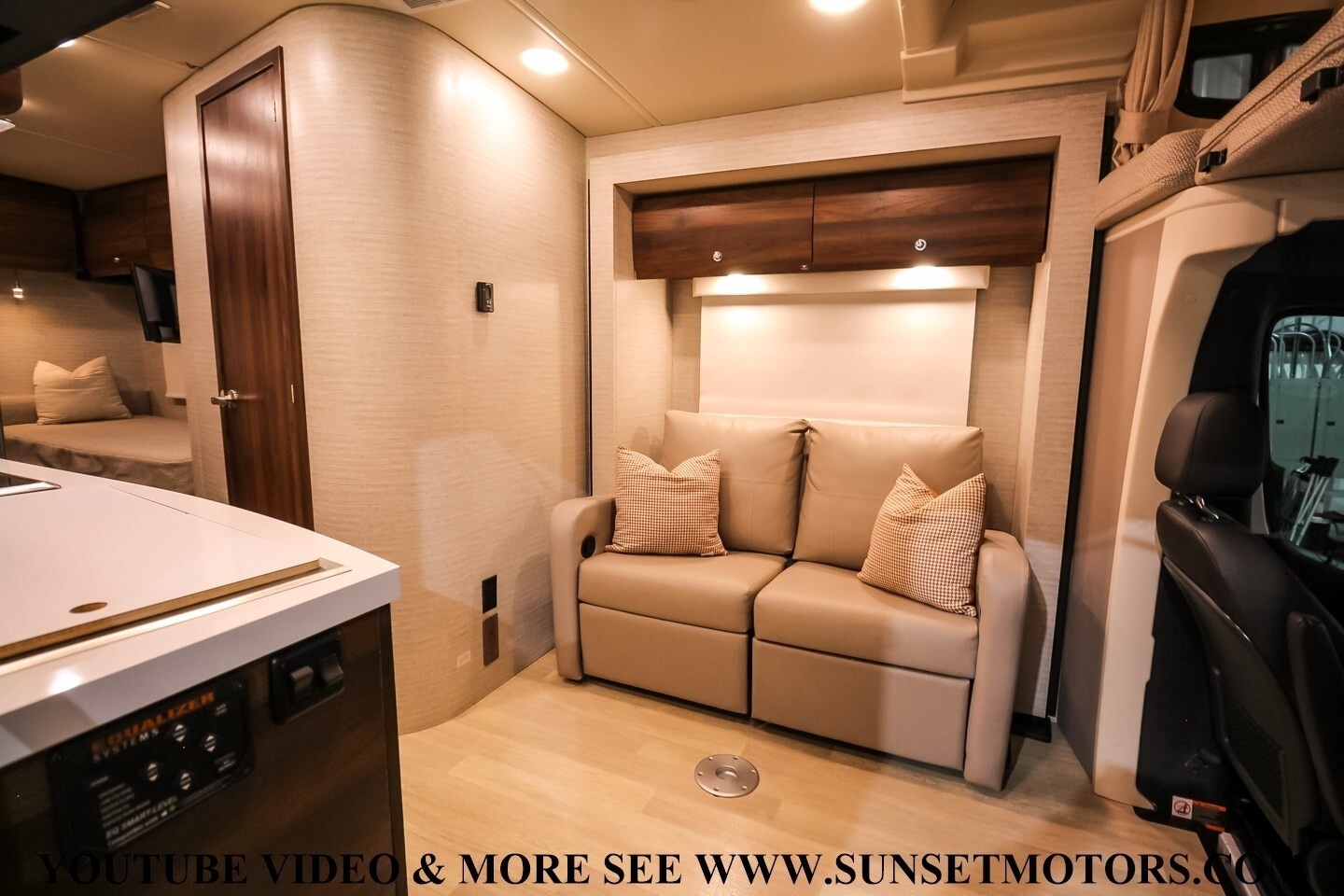 2021 BAY MIST II WINNEBAGO VIEW --