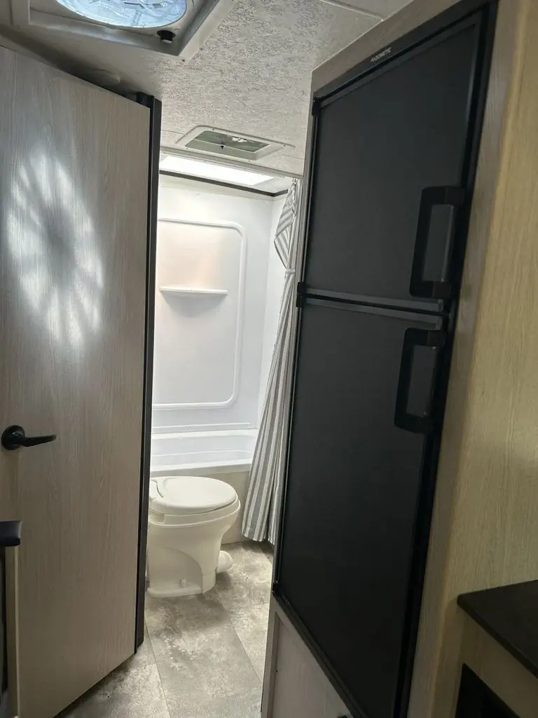 2022 Coachmen Apex Nano Travel Trailer
