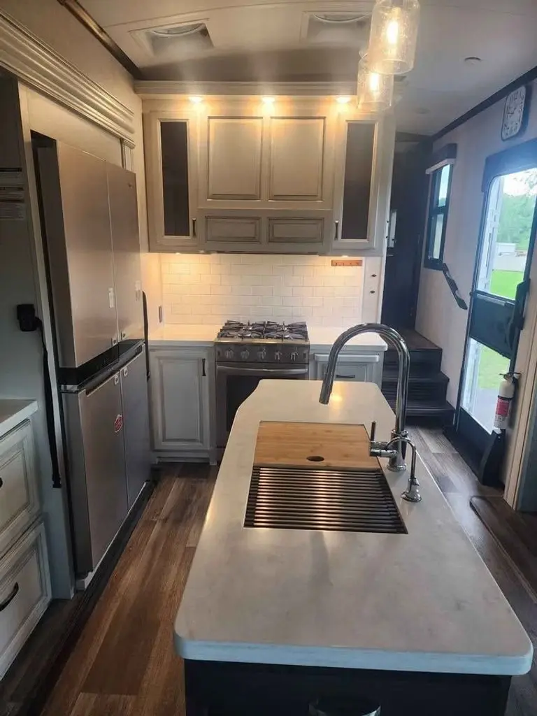 2022 Jayco North Point Fifth Wheel