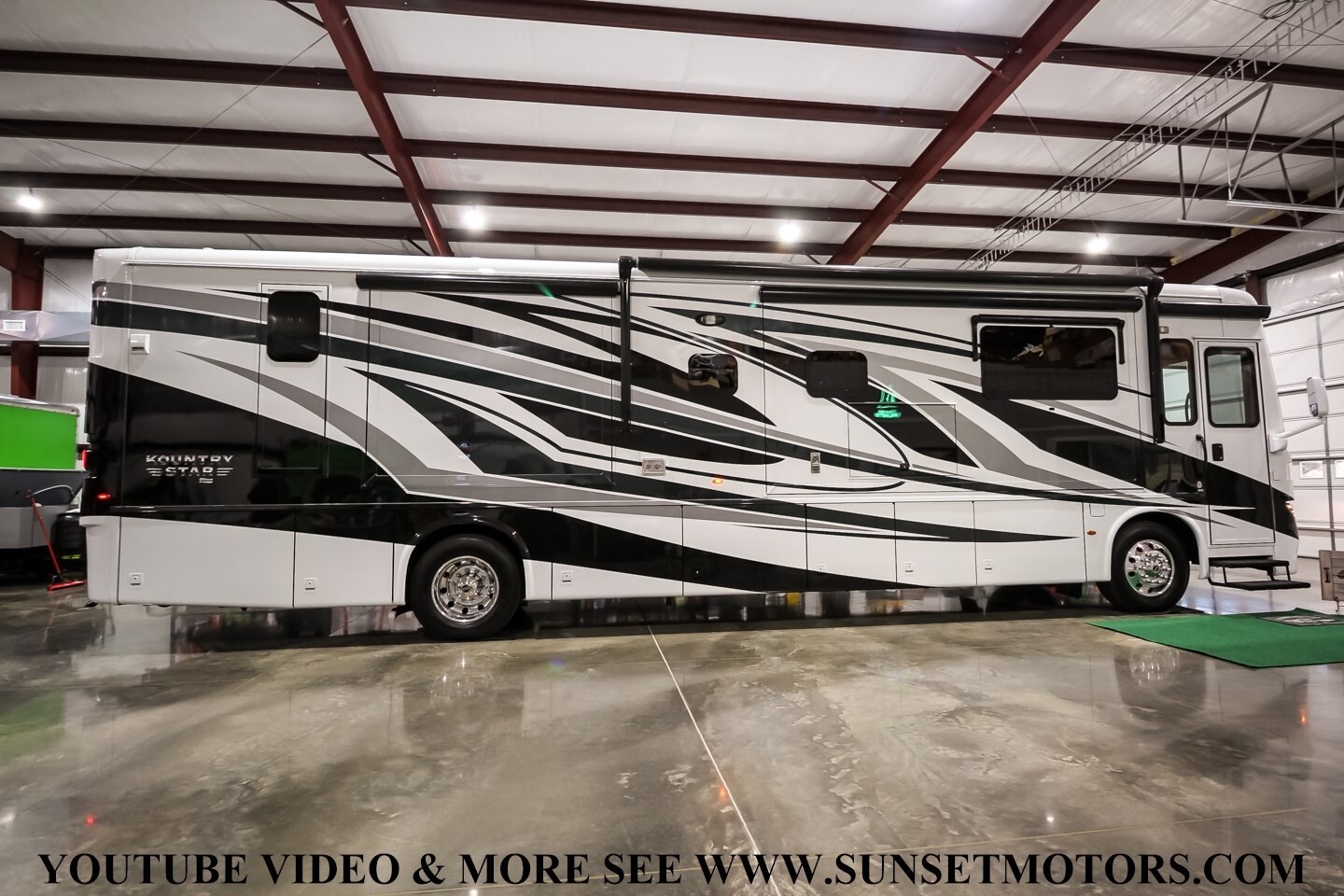 2023 MASTERPIECE NEWMAR KOUNTRY STAR MOTOR HOME