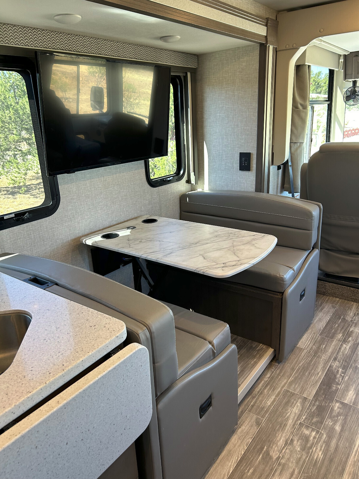 2023 Thor HURRICANE 31C CLASS A