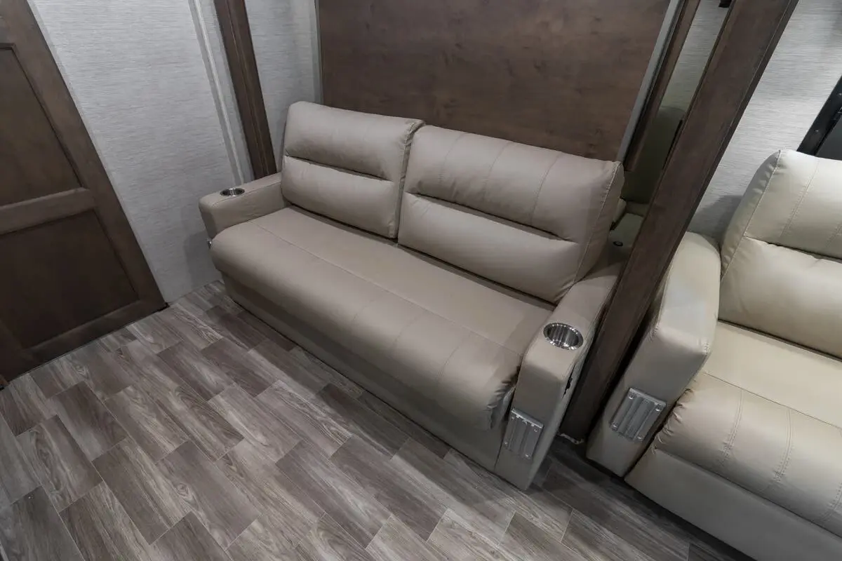 2023 Tiffin Motorhomes Wayfarer