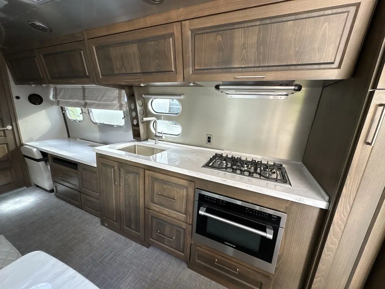 2024 Airstream Classic