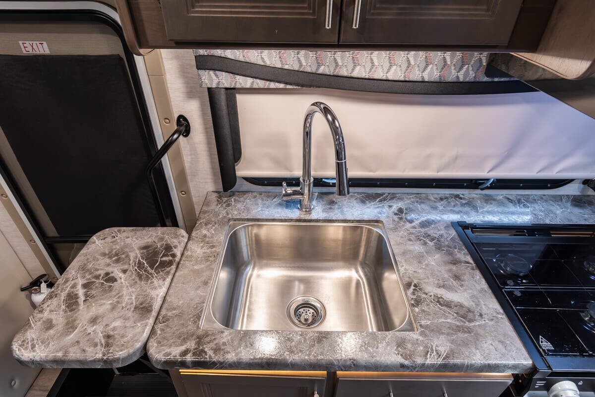 2024 Thor Motor Coach Outlaw Class C