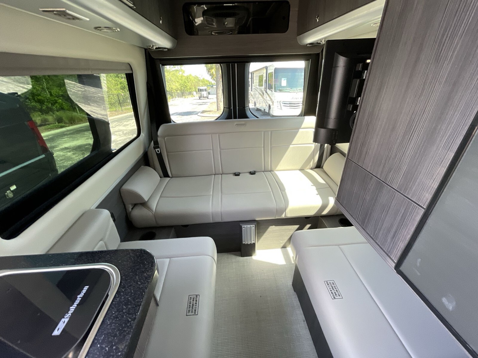 2025 Airstream Interstate