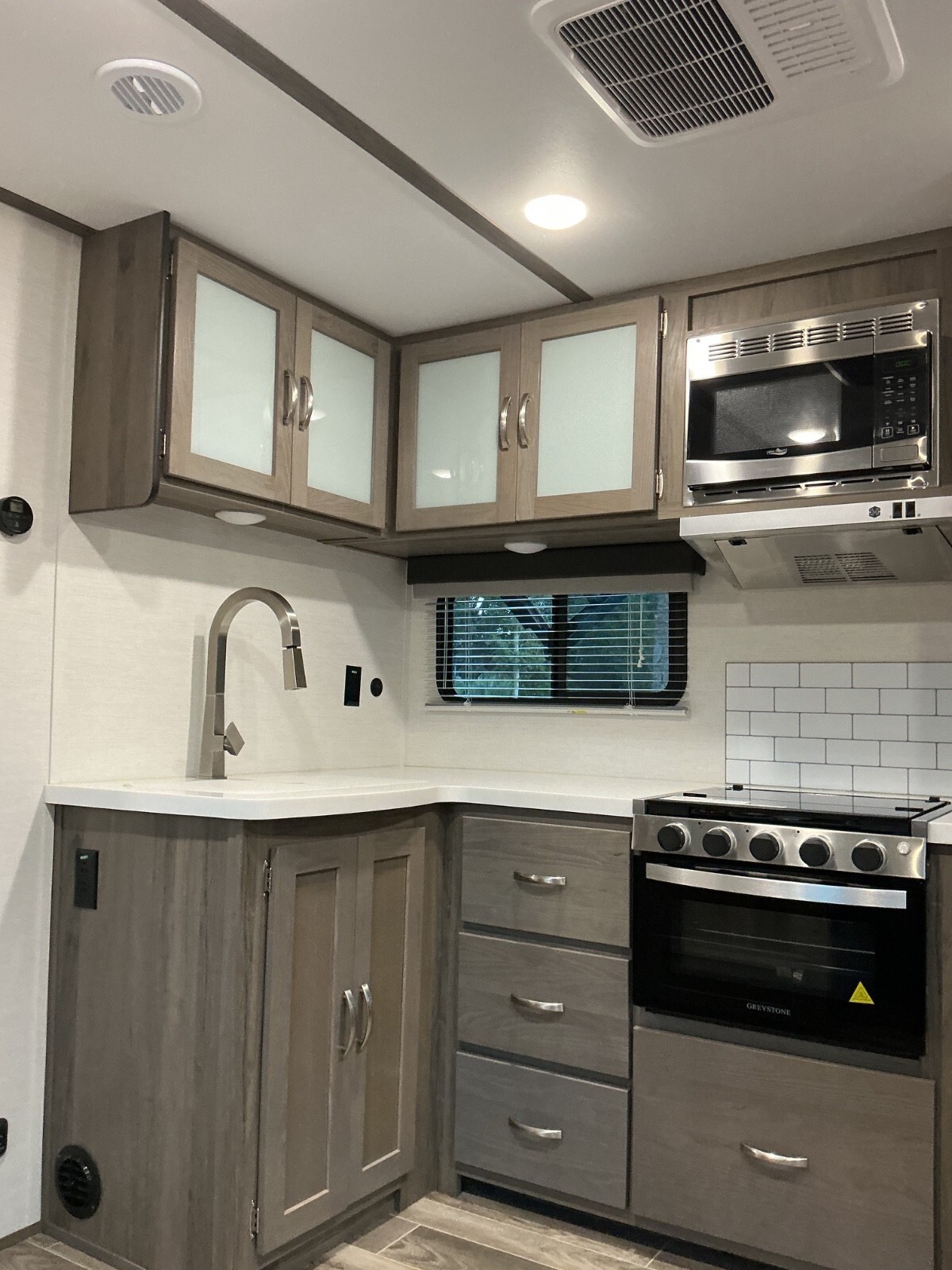 2025 Gulf Stream 258RB Luxury Series 258RB