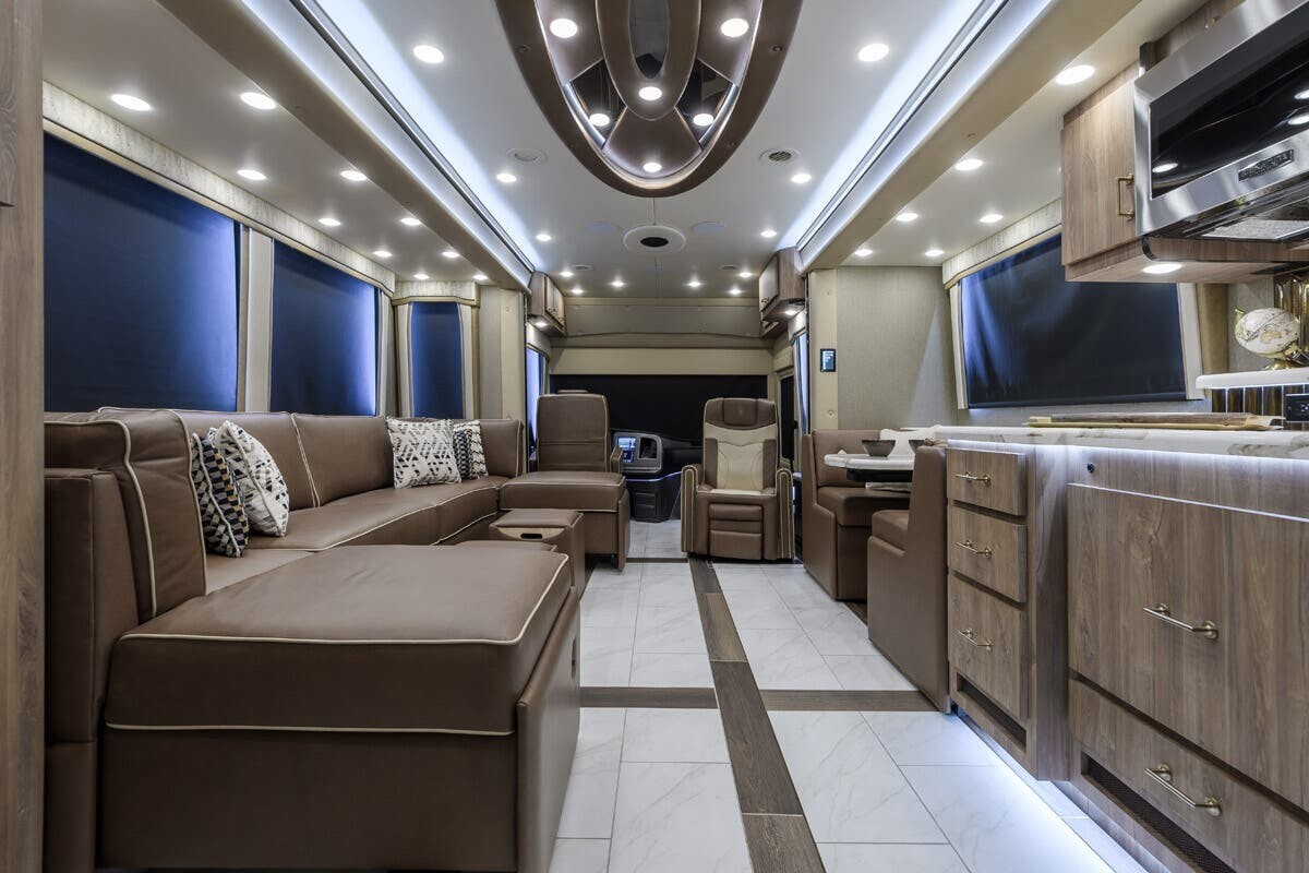 2026 Foretravel Realm FS605