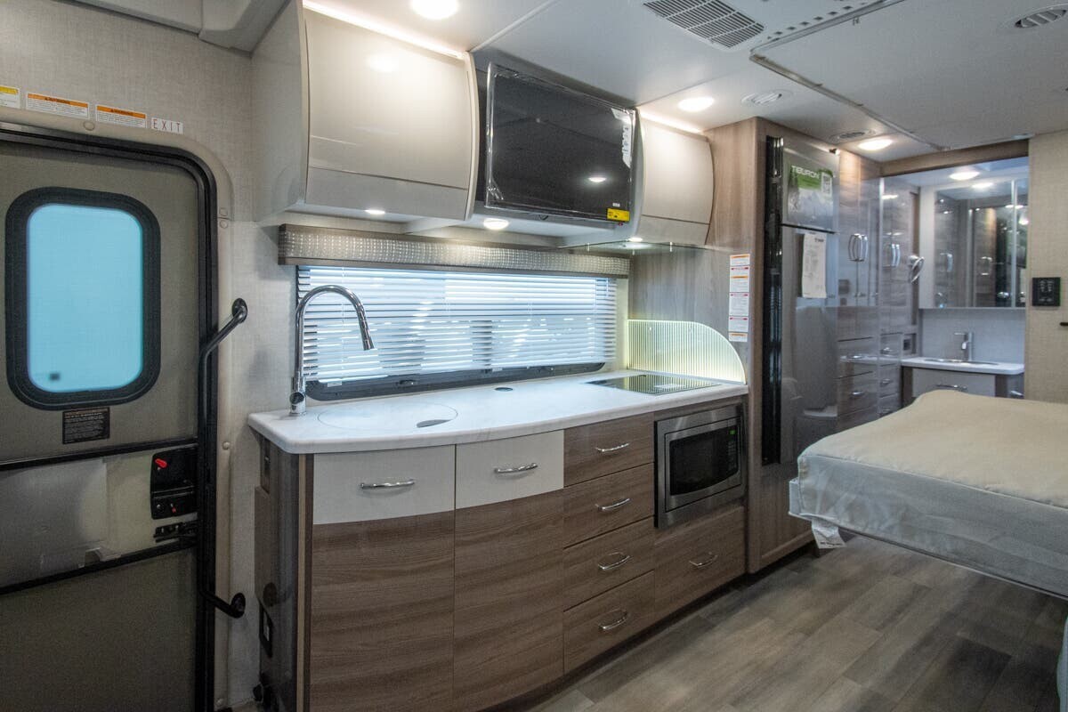 2026 Thor Motor Coach Tiburon