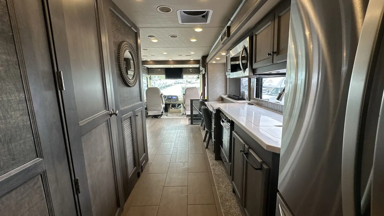 2027 Tiffin Motorhomes Open Road